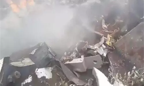 American : दबाव में विशेष मिशन पर उड़ान भरते समय विमान दुर्घटनाग्रस्त,3 लोगों की मौत