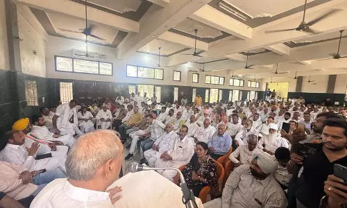 Kurukshetra जिला प्रमुख चुनाव को लेकर कांग्रेस पर्यवेक्षकों ने पार्टी कार्यकर्ताओं से की मुलाकात
