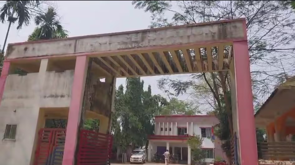 Assam : तिनसुकिया जिले में बलात्कार के मामले में चार किशोर गिरफ्तार