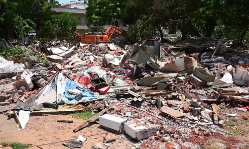 AP: सातवाहन कॉलेज भवन को ध्वस्त करने के मामले में बोयापति अप्पा राव के खिलाफ मामला दर्ज