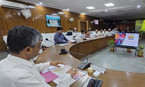 Farrukhabad: कायाकल्प कार्यों में देरी पर डीएम का एक्शन, बीईओ राजेपुर पर गिरी गाज