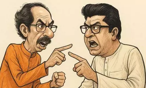Raj Thackeray के साथ गठबंधन की अटकलों पर उद्धव ठाकरे ने दिया जवाब Raj Thackeray के साथ गठबंधन की अटकलों पर उद्धव ठाकरे ने दिया जवाब