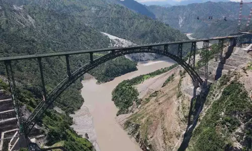 भिलाई इस्पात के लोहे का इस्तेमाल चिनाब ब्रिज में हुआ