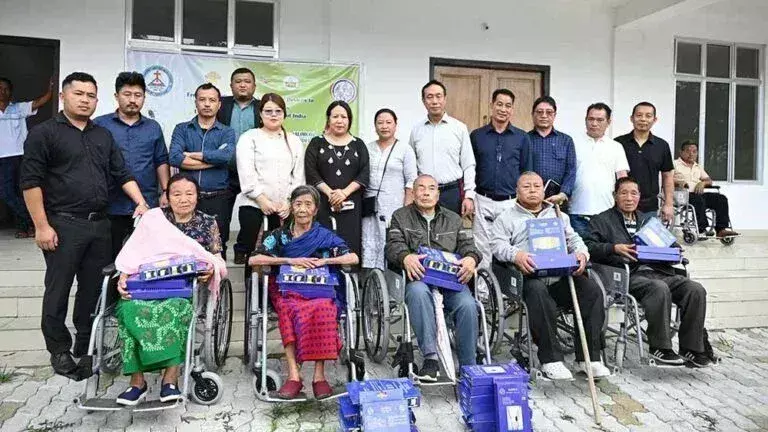 ABAM ने दिव्यांगों, वरिष्ठ नागरिकों को सहायता वितरित की