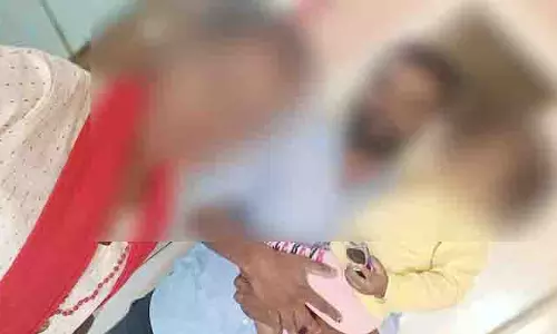 खौफनाक कबूलनामा: पत्नी का कटा सिर लेकर थाने पहुंचा पति, पुलिस भी सन्न खौफनाक कबूलनामा: पत्नी का कटा सिर लेकर थाने पहुंचा पति, पुलिस भी सन्न