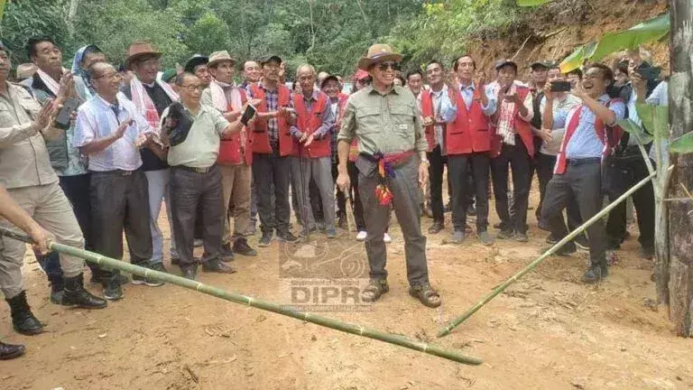Kikon ने पारंपरिक समारोह के साथ मेकोकला-चांगकी संपर्क सड़क का उद्घाटन किया