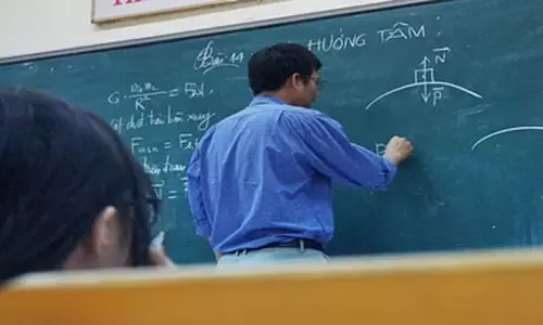 सरायपाली के दूरस्थ 67 विद्यालयों मे शिक्षकों की पदस्थापना से शिक्षण व्यवस्था हुई सशक्त सरायपाली के दूरस्थ 67 विद्यालयों मे शिक्षकों की पदस्थापना से शिक्षण व्यवस्था हुई सशक्त