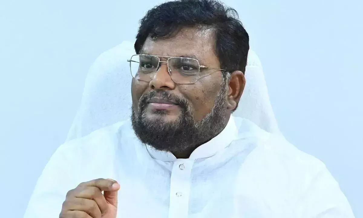 Andhra: वक्फ बोर्ड प्रमुख अजीज, जगन ने मुसलमानों को बकरीद की शुभकामनाएं दीं Andhra: वक्फ बोर्ड प्रमुख अजीज, जगन ने मुसलमानों को बकरीद की शुभकामनाएं दीं