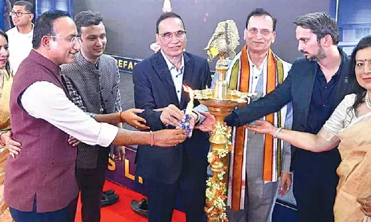 Andhra: ईपैक प्रीफैब ने माम्बट्टू में सैंडविच पैनल बनाने की सुविधा का उद्घाटन किया