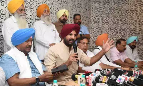 पंजाब कांग्रेस प्रमुख Raja Warring ने कहा, चूक और गलती के लिए माफ नहीं किया जाएगा पंजाब कांग्रेस प्रमुख Raja Warring ने कहा, चूक और गलती के लिए माफ नहीं किया जाएगा