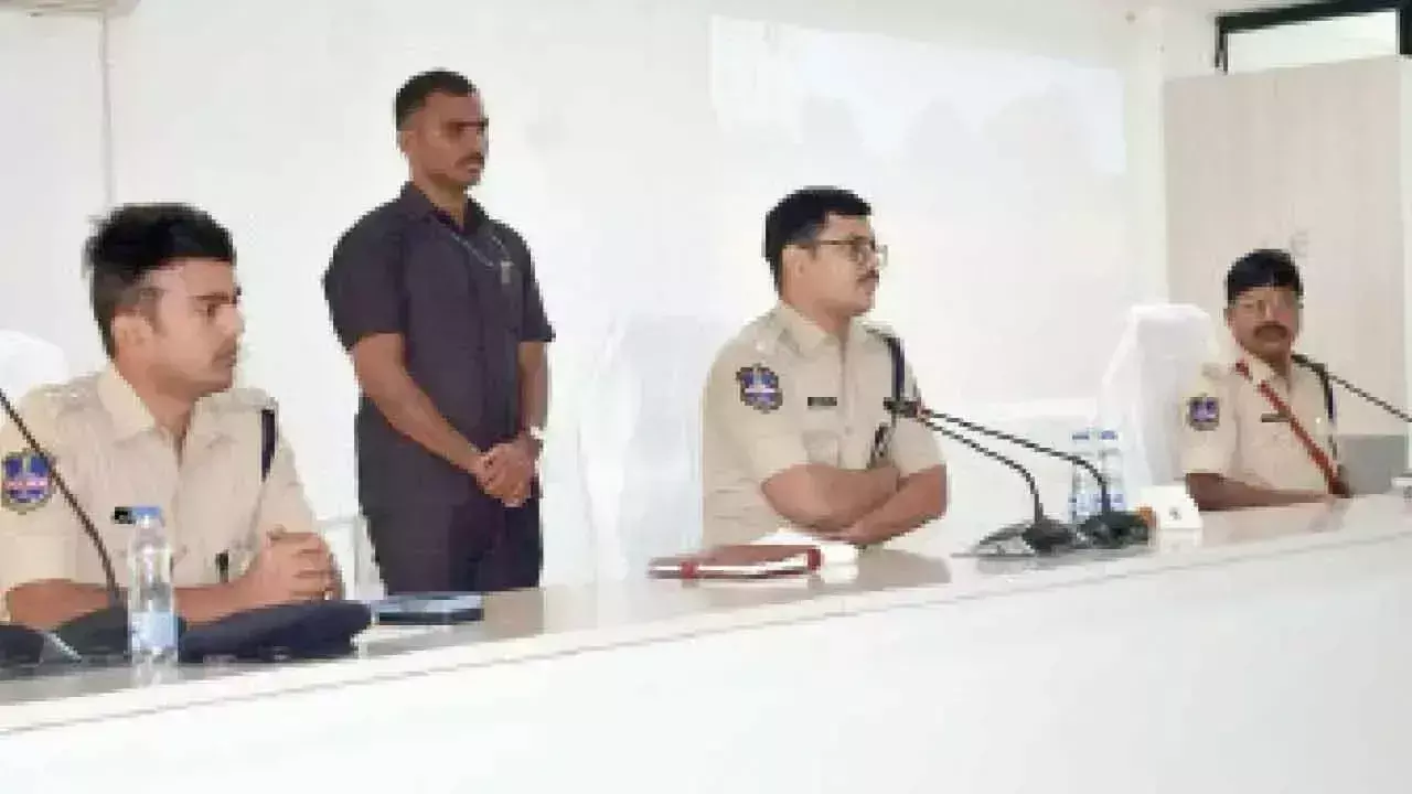 Telangana: असामाजिक तत्वों पर कड़ी कार्रवाई की चेतावनी