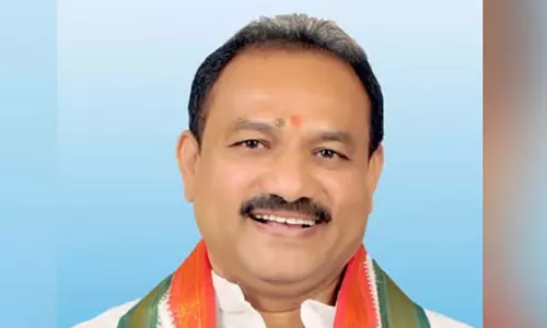 टीपीसीसी प्रमुख ने ईटाला पर केसीआर को बचाने का  लगाया आरोप