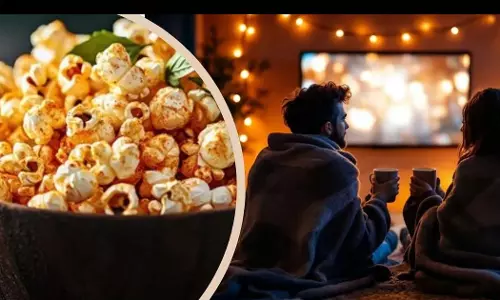 घर पर मूवी नाइट को बनाएं स्पेशल, पॉपकॉर्न के 4 सुपरहिट फ्लेवर के साथ घर पर मूवी नाइट को बनाएं स्पेशल, पॉपकॉर्न के 4 सुपरहिट फ्लेवर के साथ