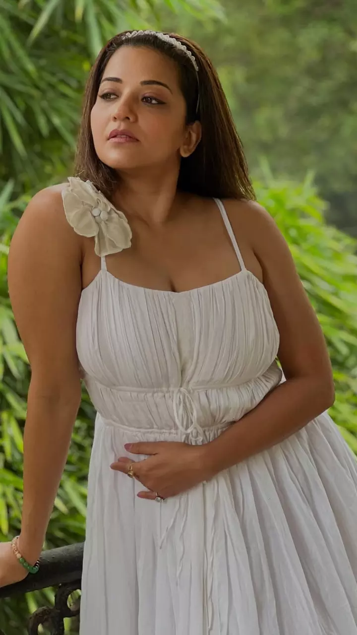 मोनालिसा की हॉट अवतार