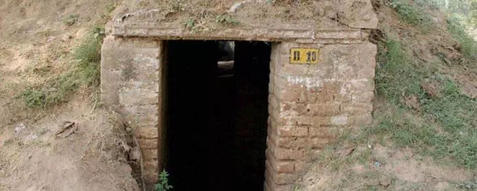 सीमावर्ती जिलों में बंकरों के निर्माण के लिए DM जल्द ही प्रस्ताव तैयार करेंगे सीमावर्ती जिलों में बंकरों के निर्माण के लिए DM जल्द ही प्रस्ताव तैयार करेंगे