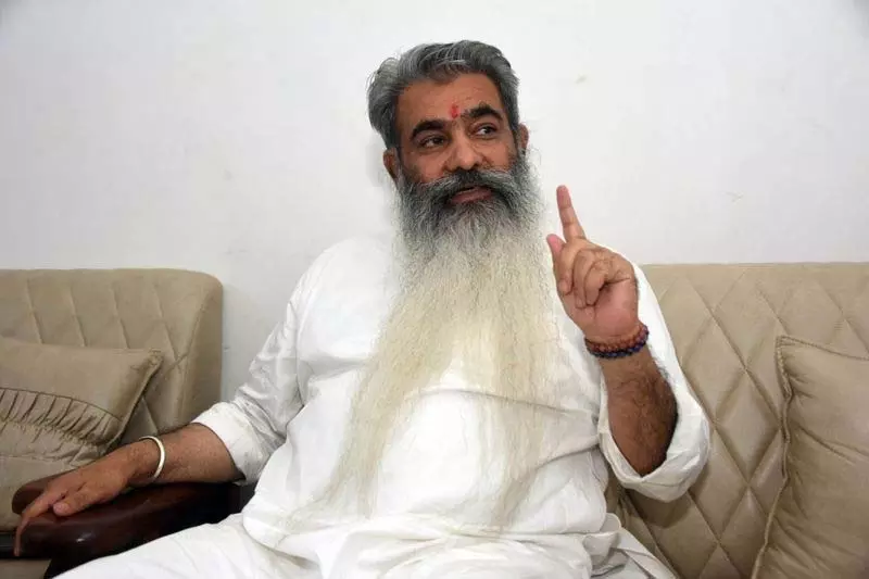 अगर वीबी में मेरी हुक्म चलती है तो मान को इस्तीफा दे देना चाहिए: Ashu अगर वीबी में मेरी हुक्म चलती है तो मान को इस्तीफा दे देना चाहिए: Ashu