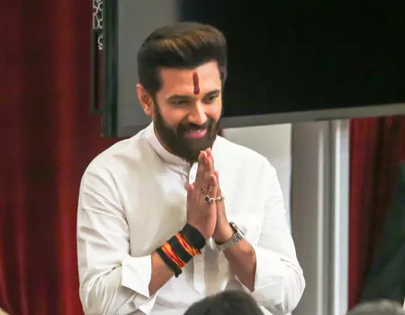 आरा में होंगे चिराग पासवान, ‘बिहार फर्स्ट, बिहारी फर्स्ट’ नारे के साथ करेंगे नव-संकल्प महासभा का आगाज आरा में होंगे चिराग पासवान, ‘बिहार फर्स्ट, बिहारी फर्स्ट’ नारे के साथ करेंगे नव-संकल्प महासभा का आगाज