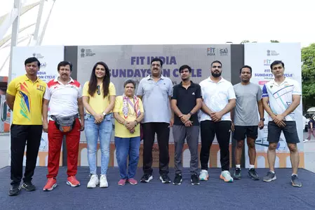 संडे ऑन साइकिल जागरूकता फैलाने के लिए बहुत महत्वपूर्ण : अभिनेत्री मधुरिमा तुली संडे ऑन साइकिल जागरूकता फैलाने के लिए बहुत महत्वपूर्ण : अभिनेत्री मधुरिमा तुली