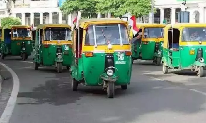 तेलंगाना सरकार ने OR के भीतर 65,000 ग्रीन ऑटो परमिट को मंजूरी दी तेलंगाना सरकार ने OR के भीतर 65,000 ग्रीन ऑटो परमिट को मंजूरी दी