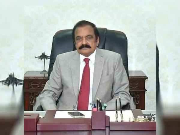 Pak PM के सहयोगी ने कहा- पीटीआई अतीत की तरह इस तरह का आंदोलन शुरू करने का जोखिम नहीं उठा सकती Pak PM के सहयोगी ने कहा- पीटीआई अतीत की तरह इस तरह का आंदोलन शुरू करने का जोखिम नहीं उठा सकती