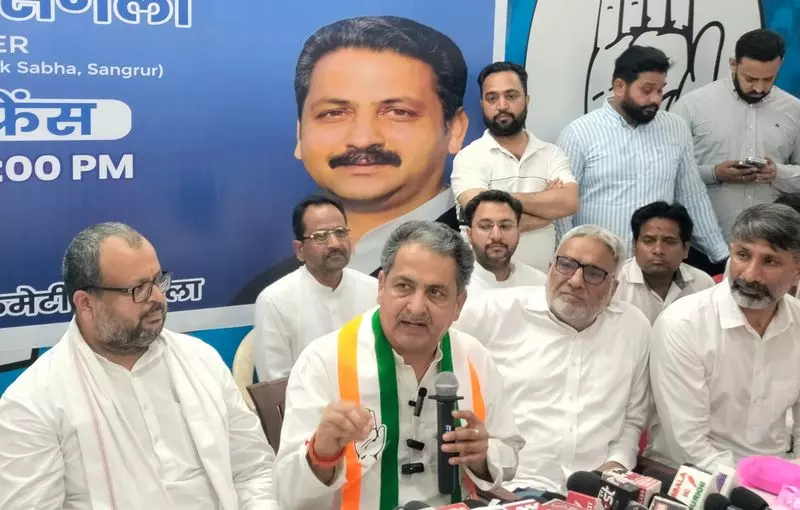 पार्टी को मजबूत करने के लिए समर्पण के साथ काम करें कांग्रेस कार्यकर्ता AICC पर्यवेक्षक पार्टी को मजबूत करने के लिए समर्पण के साथ काम करें कांग्रेस कार्यकर्ता AICC पर्यवेक्षक