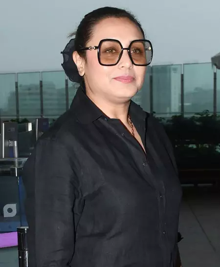 प्यार कभी नहीं बदलता, इसी बात का सबूत है कम फॉल इन लव- द डीडीएलजे म्यूजिकल: रानी मुखर्जी प्यार कभी नहीं बदलता, इसी बात का सबूत है कम फॉल इन लव- द डीडीएलजे म्यूजिकल: रानी मुखर्जी