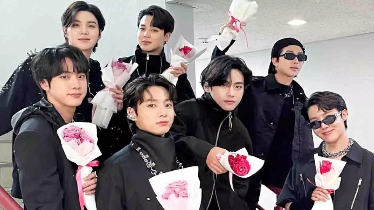 BTS ने 2025 FESTA के लिए 3-दिवसीय रिप्ले वीवर्स लाइव की घोषणा की BTS ने 2025 FESTA के लिए 3-दिवसीय रिप्ले वीवर्स लाइव की घोषणा की