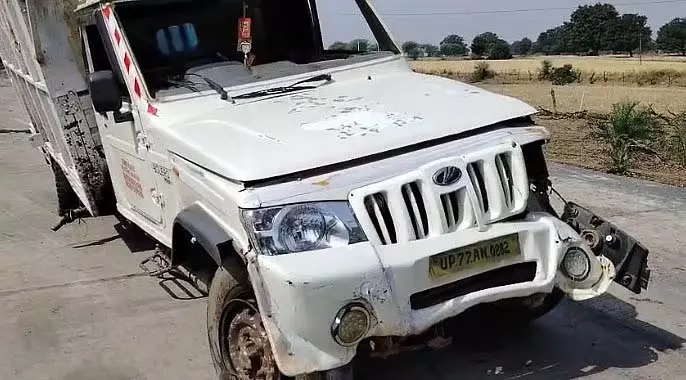 MP : पन्ना में पिकअप वाहन पलटने से 2 दर्जन से अधिक लोग घायल, 10 की हालत गंभीर MP : पन्ना में पिकअप वाहन पलटने से 2 दर्जन से अधिक लोग घायल, 10 की हालत गंभीर
