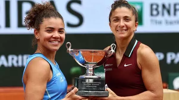 French Open 2025: इरानी और पाओलिनी ने जीता पहला ग्रैंड स्लैम खिताब French Open 2025: इरानी और पाओलिनी ने जीता पहला ग्रैंड स्लैम खिताब