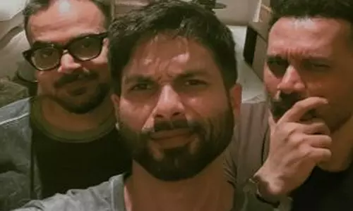 Shahid Kapoor ने फ़र्ज़ी के निर्देशक राज और डीके के साथ फिर से काम किया