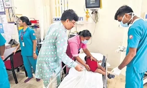 Odisha के मानव संसाधन एवं विकास मंत्री ने दुर्घटना पीड़ितों की जान बचाई