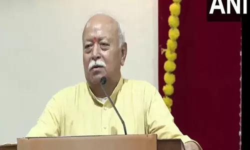 RSS प्रमुख मोहन भागवत ने कहा- स्वतंत्रता किसी एक व्यक्ति के कारण नहीं आई