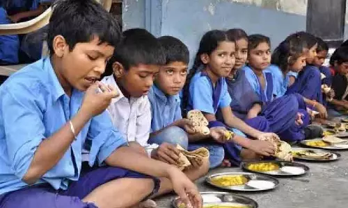Kerala सरकार ने मिड-डे मील में बिरयानी और चिकन फ्राई की मांग पर प्रतिक्रिया दी