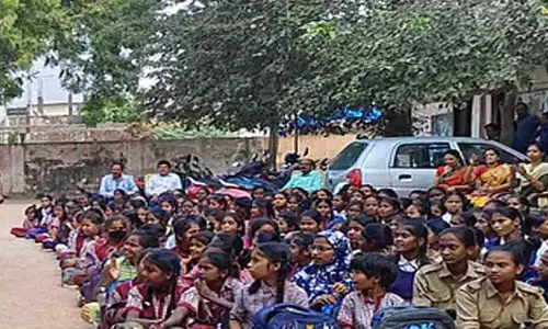 निजी प्रतिस्पर्धा के बीच Nizamabad  स्कूल फल-फूल रहा