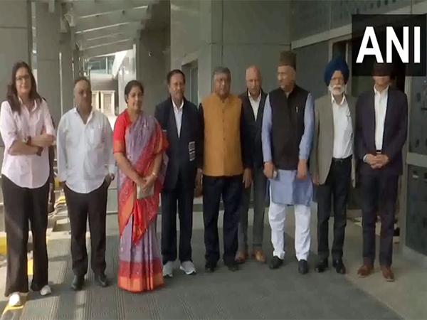 BJP सांसद रविशंकर प्रसाद के नेतृत्व में सर्वदलीय प्रतिनिधिमंडल यूरोप दौरे के बाद दिल्ली लौटा