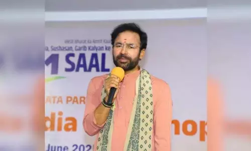 केंद्र ने पिछले 11 वर्षों में तेलंगाना में 11 लाख करोड़ रुपये खर्च किए: Kishan Reddy केंद्र ने पिछले 11 वर्षों में तेलंगाना में 11 लाख करोड़ रुपये खर्च किए: Kishan Reddy
