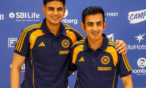 इंग्लैंड में भारतीय क्रिकेट टीम ने शुरू की ट्रेनिंग इंग्लैंड में भारतीय क्रिकेट टीम ने शुरू की ट्रेनिंग