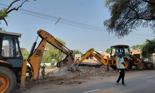 Haryana : 83 वर्षीय महिला का आरोप, अदालत के आदेश के बावजूद घर ढहाया गया