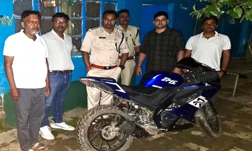 Ranchi: फ्लाईओवर पर जानलेवा स्टंट, आरोपी युवक फरार, जांच में जुटी पुलिस
