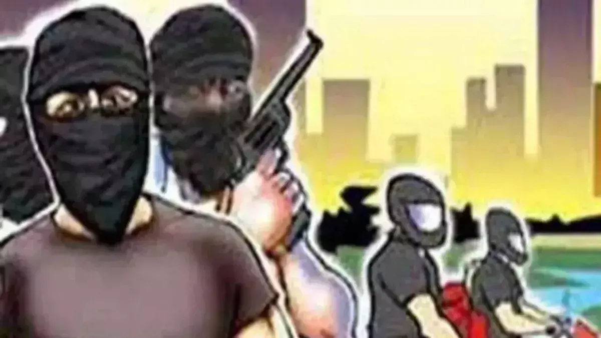 Bareilly: महिला से लूटपाट कर भागा आरोपी चढ़ा पुलिस के हत्थे Bareilly: महिला से लूटपाट कर भागा आरोपी चढ़ा पुलिस के हत्थे