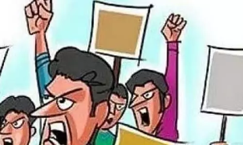 तिरुवन्नामलाई कलेक्टर ने चेंगम में सरकारी कॉलेज के अस्थायी बुनियादी ढांचे का निरीक्षण किया तिरुवन्नामलाई कलेक्टर ने चेंगम में सरकारी कॉलेज के अस्थायी बुनियादी ढांचे का निरीक्षण किया