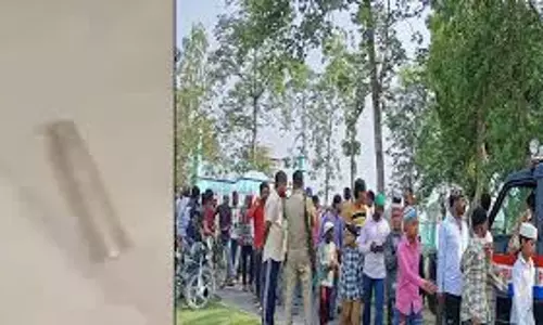 Lakhimpur Kheri: इमाम को लेकर पंचायत में पथराव और फायरिंग से मचा हड़कंप Lakhimpur Kheri: इमाम को लेकर पंचायत में पथराव और फायरिंग से मचा हड़कंप