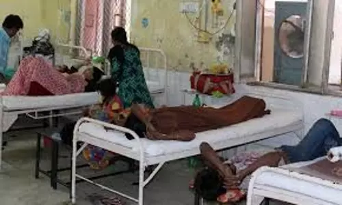 Bareilly: डिप्टी सीएम की नाराज़गी के बाद भी जिला अस्पताल में बदहाली Bareilly: डिप्टी सीएम की नाराज़गी के बाद भी जिला अस्पताल में बदहाली