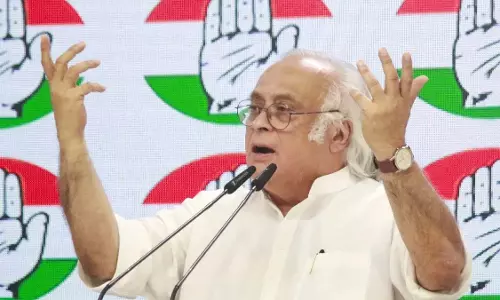 मणिपुर की पीड़ा पर प्रधानमंत्री की असंवेदनशीलता, कांग्रेस ने किया हमला मणिपुर की पीड़ा पर प्रधानमंत्री की असंवेदनशीलता, कांग्रेस ने किया हमला