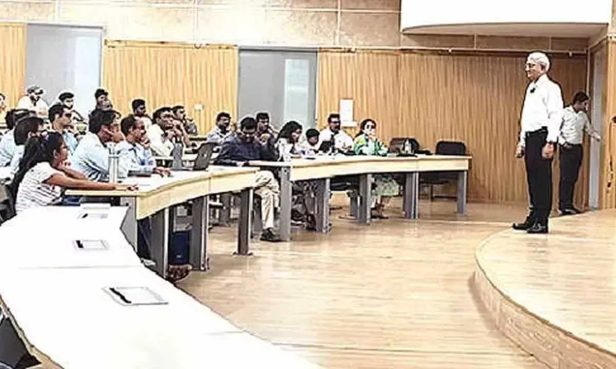 Andhra: आईआईटी तिरुपति ने जेईई क्वालीफायर्स के लिए ओपन हाउस का आयोजन किया Andhra: आईआईटी तिरुपति ने जेईई क्वालीफायर्स के लिए ओपन हाउस का आयोजन किया