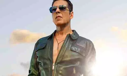 अक्षय कुमार ने Housefull 5 के लिए बांद्रा थिएटर के बाहर भेष बदलकर प्रशंसकों को चौंकाया