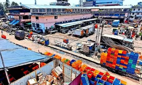 जीर्ण-शीर्ण Kozhikode सेंट्रल मार्केट की जगह आधुनिक मॉल का काम इसी महीने शुरू