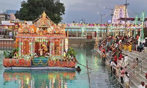Andhra : श्री पद्मावती अम्मावरी का उत्सव शुरू