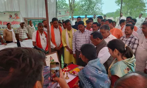 कृषि मंत्री रामविचार नेताम ने वैज्ञानिक और उन्नत तकनीकों को अपनाने किया प्रेरित कृषि मंत्री रामविचार नेताम ने वैज्ञानिक और उन्नत तकनीकों को अपनाने किया प्रेरित