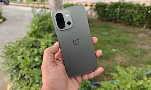 OnePlus 13s की समीक्षा OnePlus 13s की समीक्षा